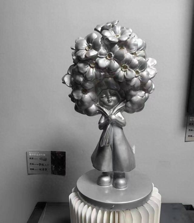 网购摆件参赛省级雕塑展得了奖？参赛者疑为